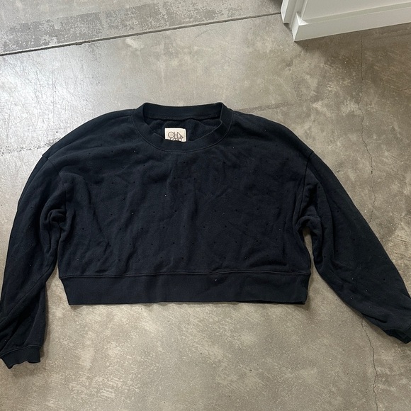 Sweaters - Black Cropped Sweatshirt with Subtle Eyelet Detail